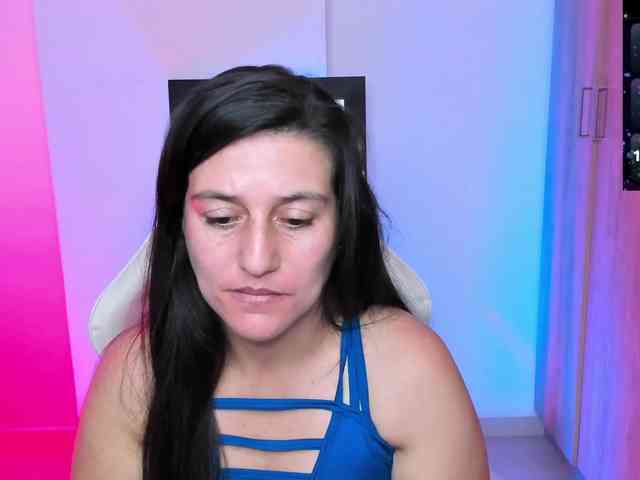 Saskyaajohnson webcam