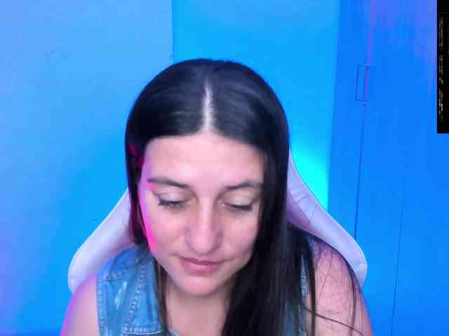 Saskyaajohnson webcam