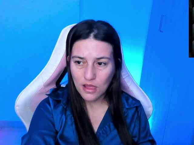 Saskyaajohnson webcam