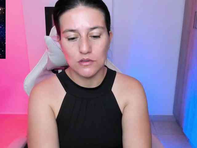 Saskyaajohnson webcam