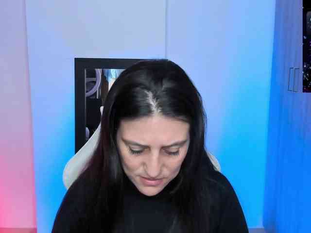 Saskyaajohnson webcam