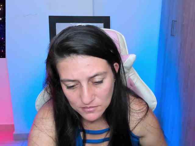Saskyaajohnson webcam