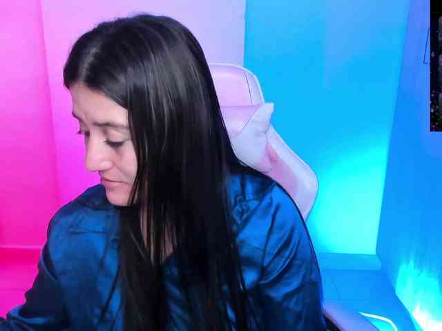 Saskyaajohnson webcam