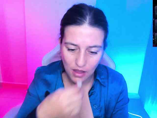 Saskyaajohnson webcam