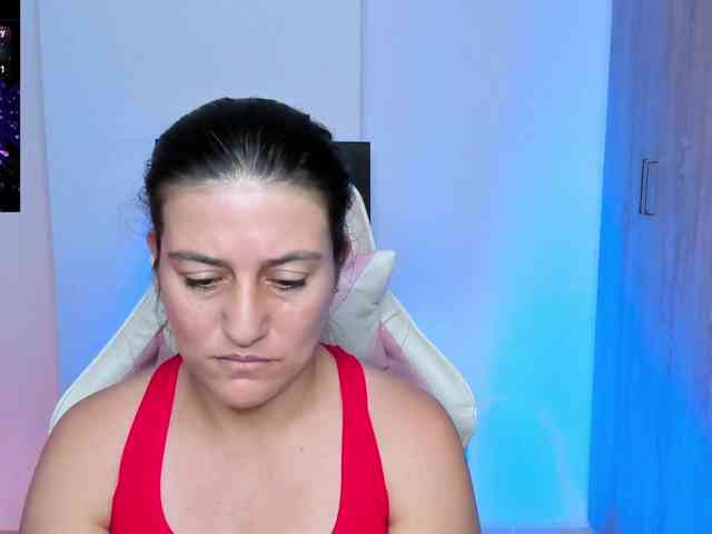 Saskyaajohnson webcam