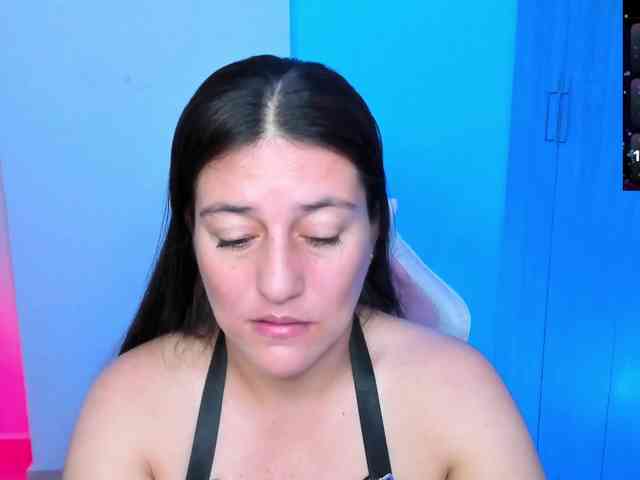 Saskyaajohnson webcam