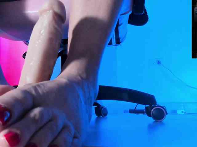 Saskyaajohnson webcam