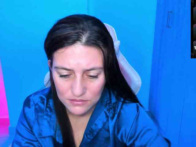 Saskyaajohnson webcam