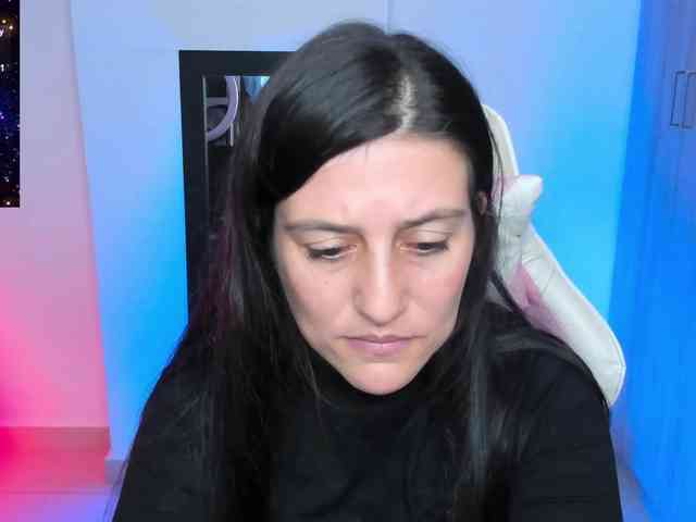 Saskyaajohnson webcam