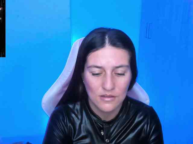 Saskyaajohnson webcam