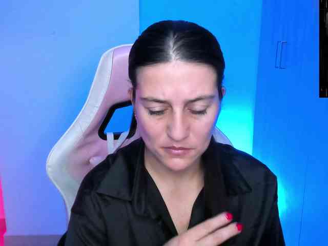 Saskyaajohnson webcam