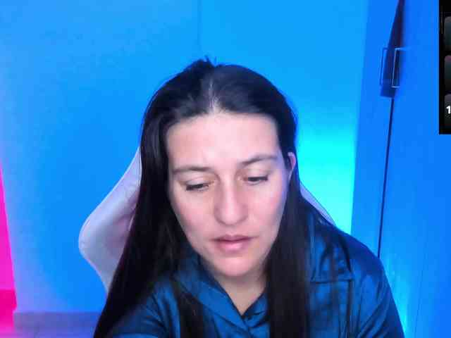 Saskyaajohnson webcam