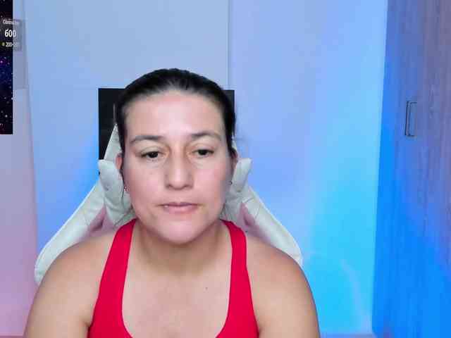 Saskyaajohnson webcam