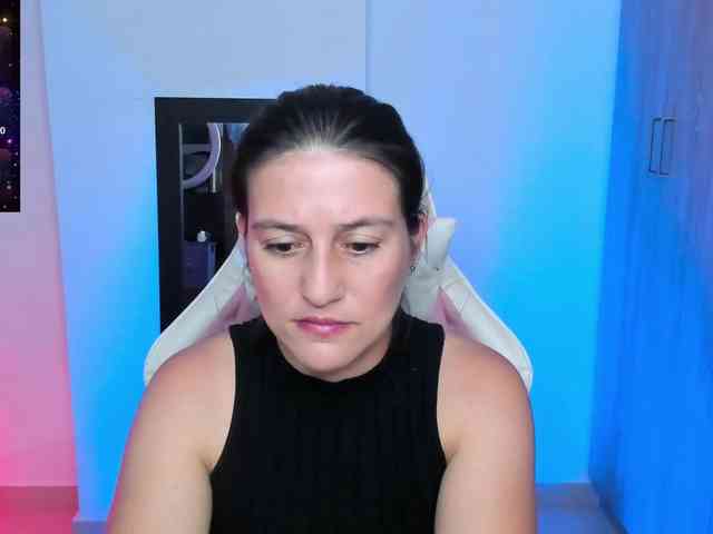 Saskyaajohnson webcam