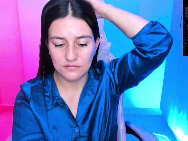 Saskyaajohnson webcam