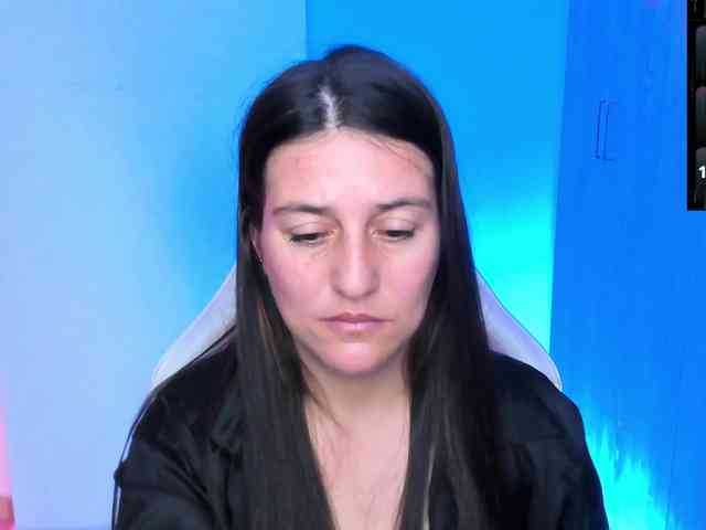 Saskyaajohnson webcam