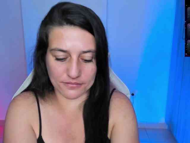 Saskyaajohnson webcam