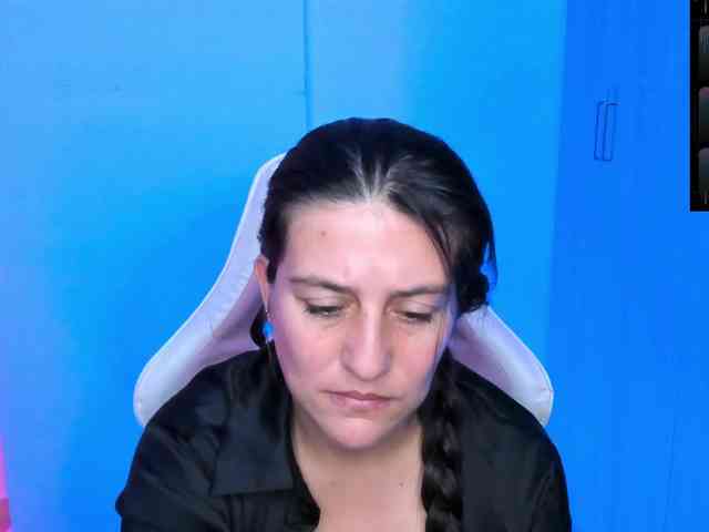 Saskyaajohnson webcam