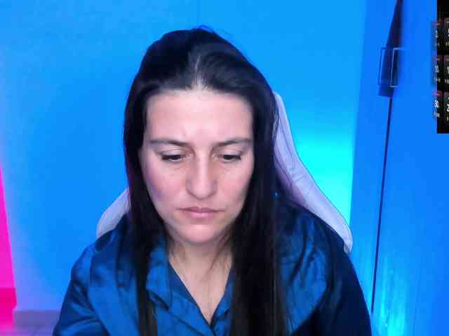 Saskyaajohnson webcam