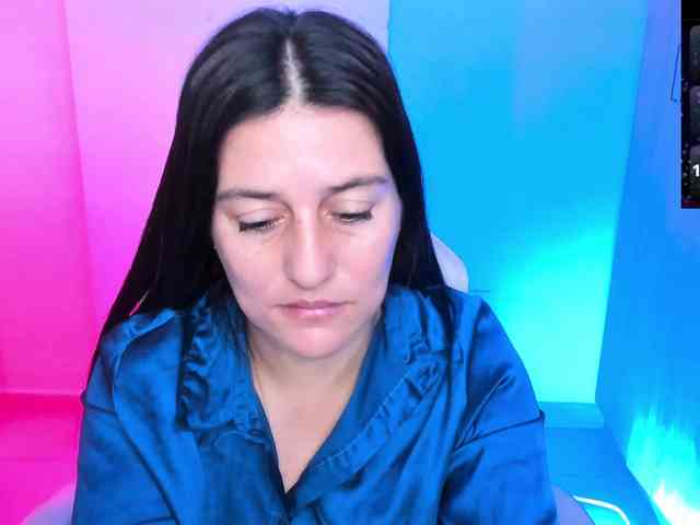 Saskyaajohnson webcam