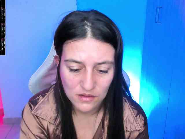 Saskyaajohnson webcam