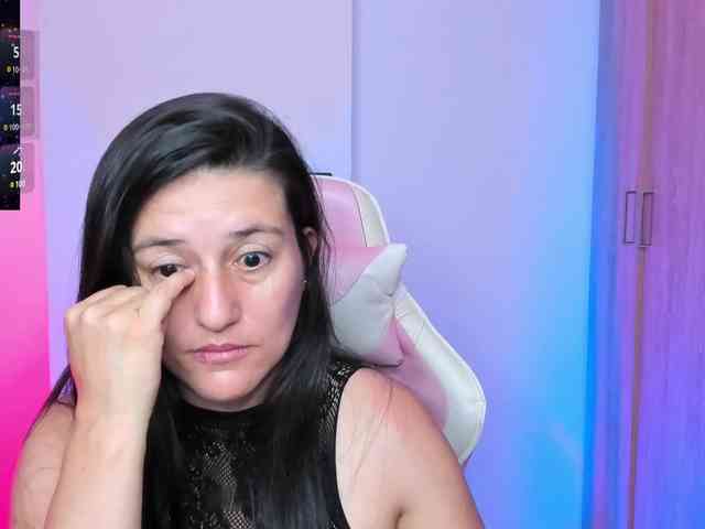 Saskyaajohnson webcam