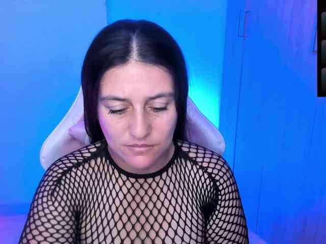 Saskyaajohnson webcam