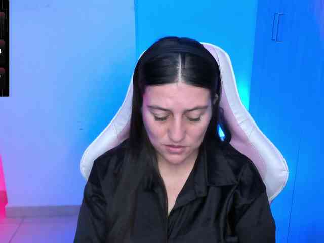 Saskyaajohnson webcam