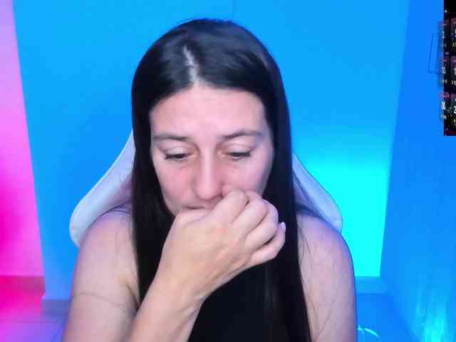 Saskyaajohnson webcam