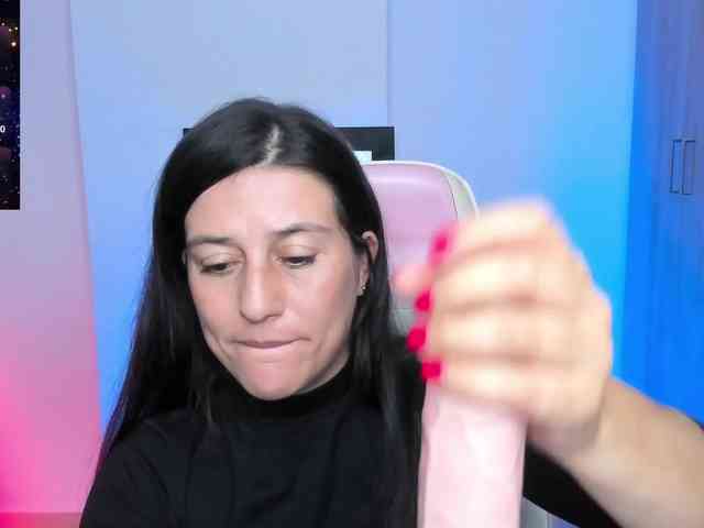Saskyaajohnson webcam