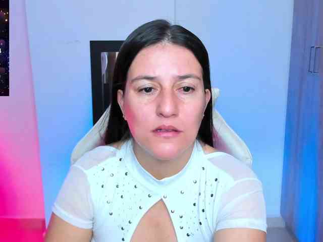 Saskyaajohnson webcam