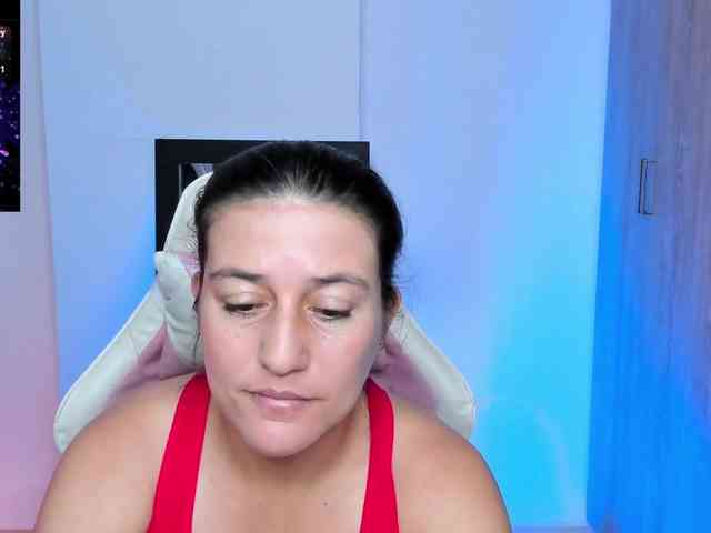 Saskyaajohnson webcam