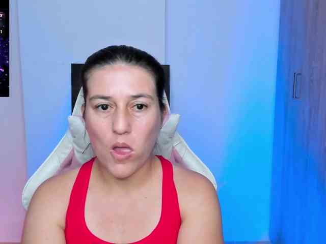 Saskyaajohnson webcam