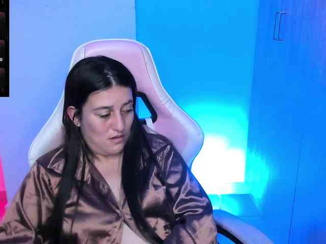 Saskyaajohnson webcam