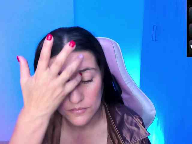 Saskyaajohnson webcam