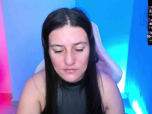 Saskyaajohnson webcam