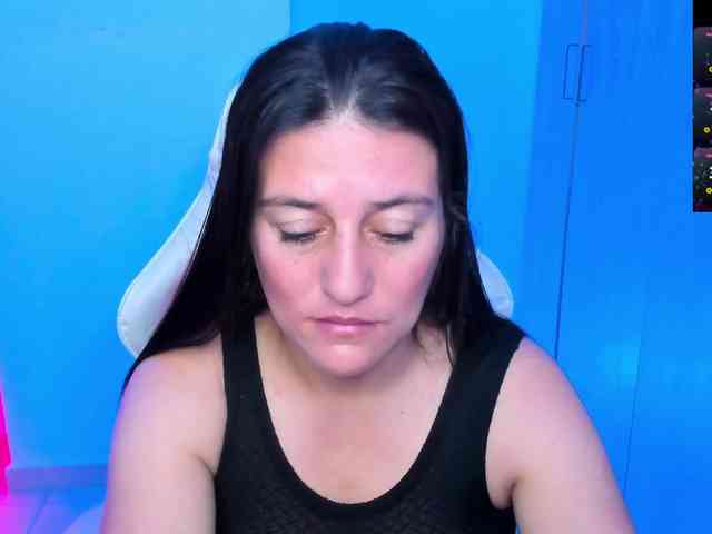 Saskyaajohnson webcam