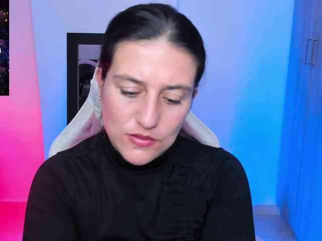 Saskyaajohnson webcam