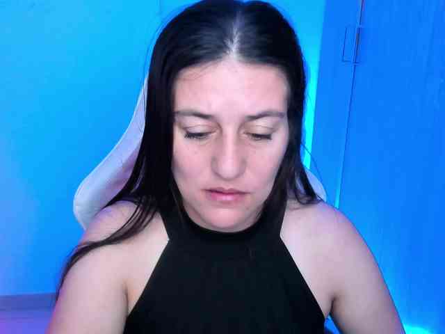 Saskyaajohnson webcam