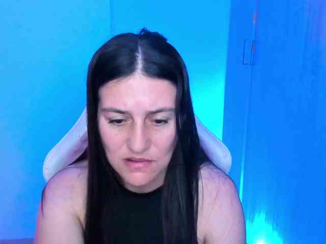 Saskyaajohnson webcam