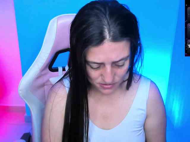 Saskyaajohnson webcam