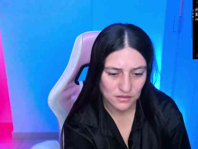 Saskyaajohnson webcam