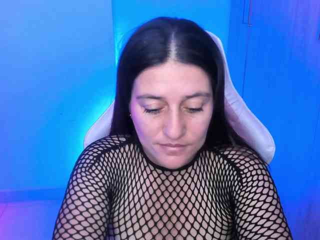 Saskyaajohnson webcam