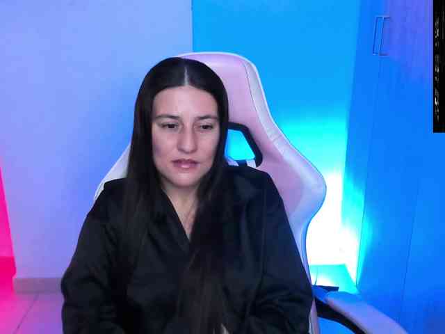 Saskyaajohnson webcam