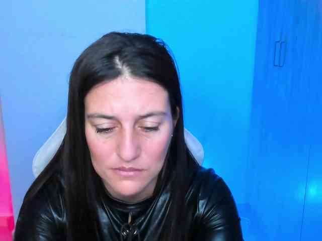 Saskyaajohnson webcam