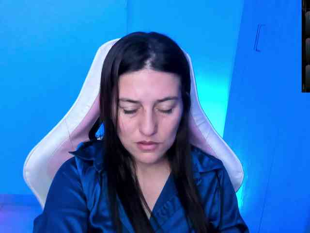 Saskyaajohnson webcam