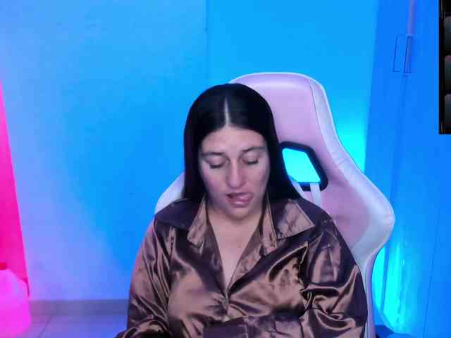 Saskyaajohnson webcam