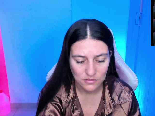 Saskyaajohnson webcam