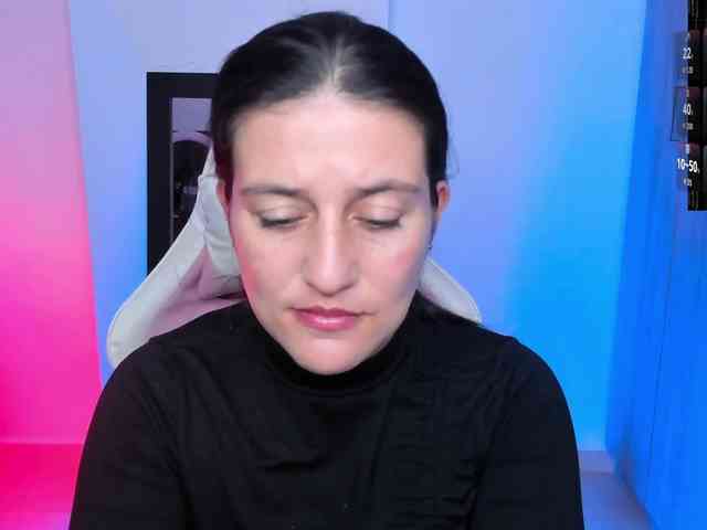 Saskyaajohnson webcam