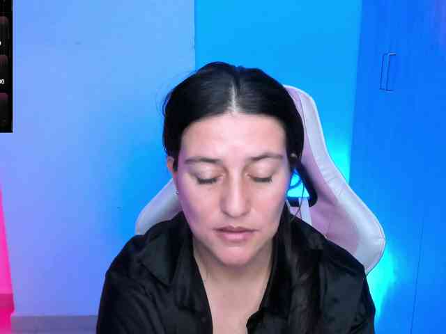 Saskyaajohnson webcam